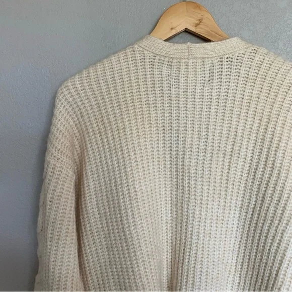 American Eagle Cream Cropped Cardigan Sweater Size Small Cable Knit NWT - Picture 6 of 15